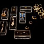 #Piercingmettmann #tattooinmettmann #tattoo-inmettmann #mimicreola #piercingschmuckmettmann #goldenesPiercing Goldener Piercingschmuck Tattoostudio Mettmann